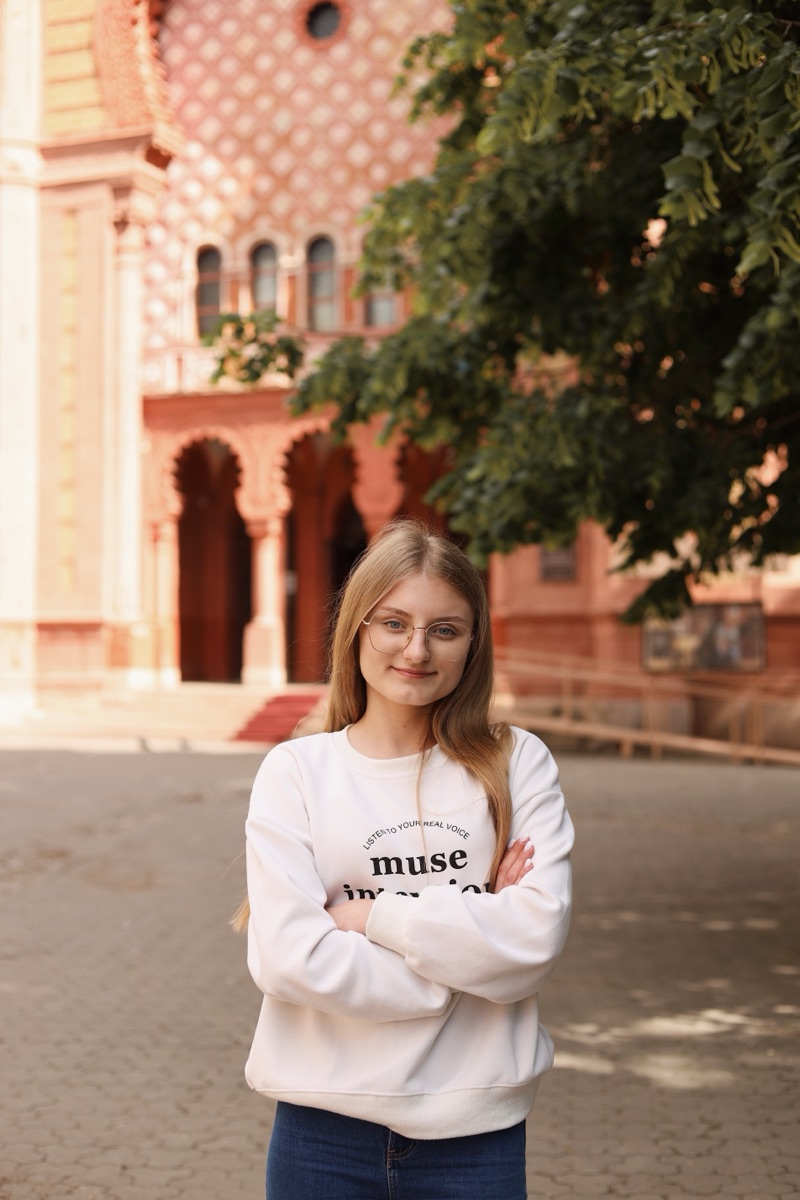 Ксенія Волос